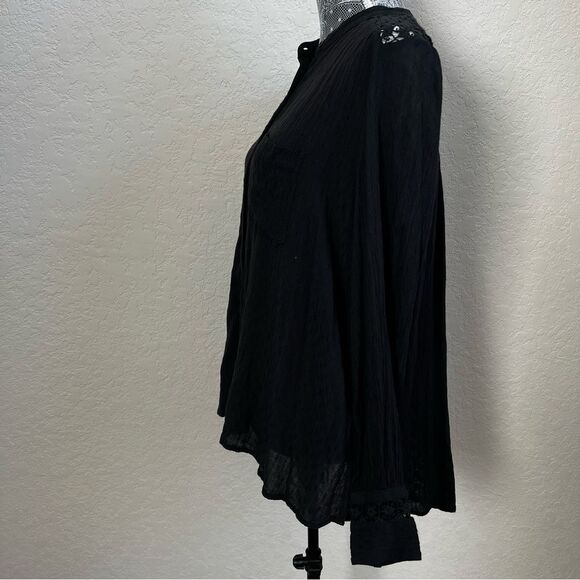 Free People Best Button Front Black Eyelet Blouse Women’s Size Small - Picture 7 of 10